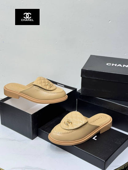 Chanel
💯high quality
Size 36-37-38-39-40-41

130 dhs💓

Zain21
♥️♥️♥️