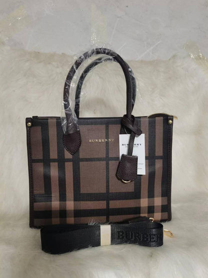 Burberry
70 dhs🇦🇪🇦🇪

Zain136
♥️♥️♥️