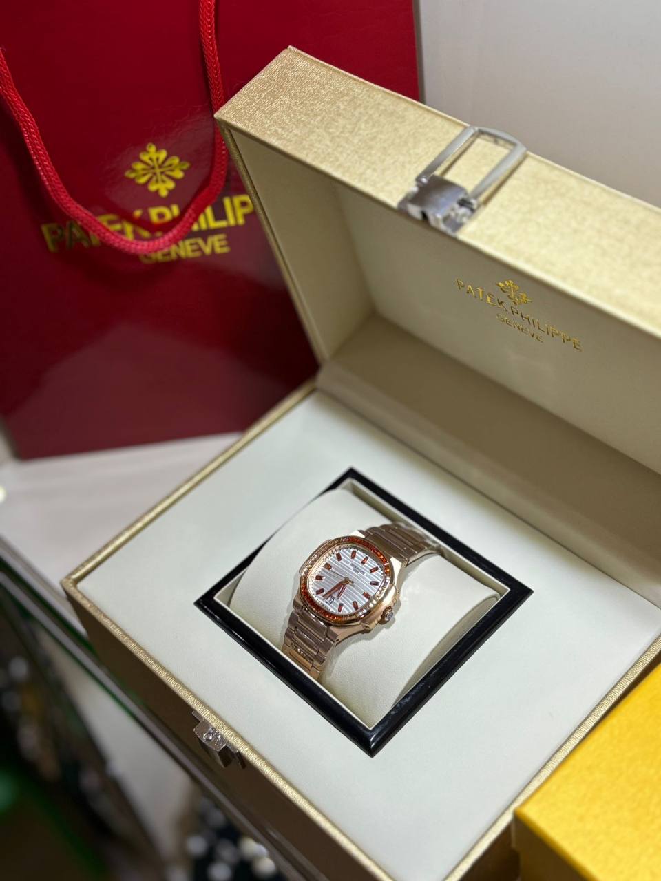 PETEK PHILIPPE
_*For Women*_
_MASTER QUALITY_

550 dhs✅
___ With box🎁

Zain108
♥️♥️♥️
