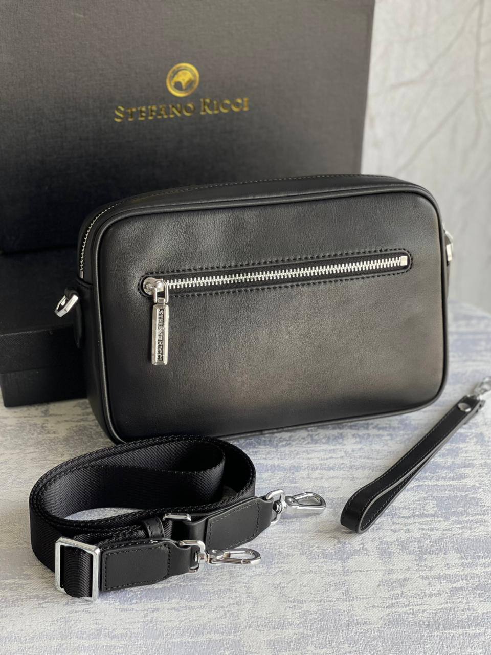 STEFANO RICCI
*New collection* 
*Massenger bag* 
*Master quality*
600 dhs🪙🖤

Zain179
♥️♥️♥️