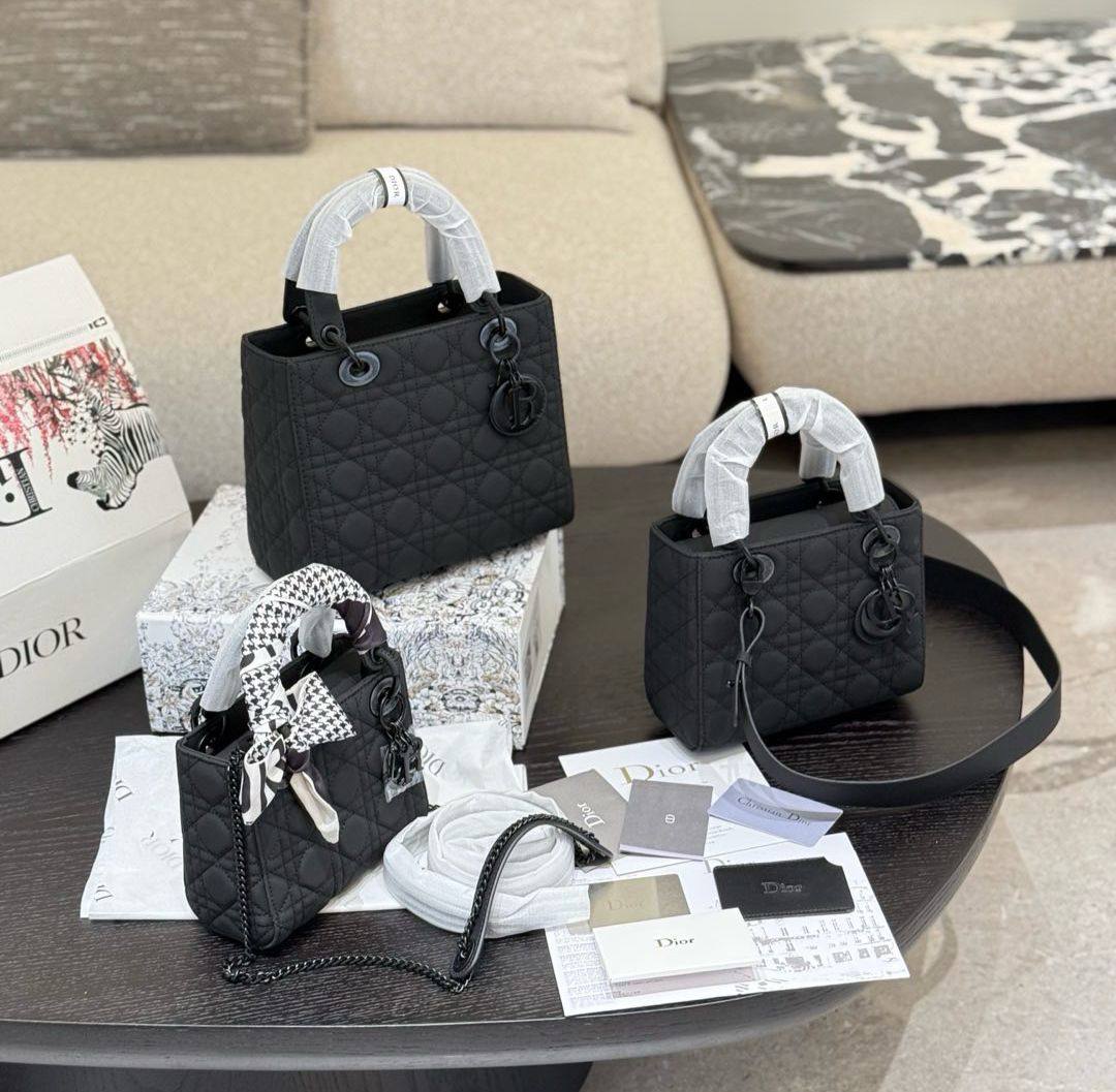 LV - Celine - Goyard - Chanel
Master ++++
For Price 👇 WTSP Text Zain 0568585901

Zain111
♥️♥️♥️
