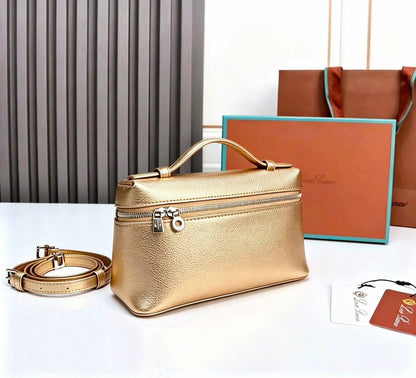 Loro Piana
90 dhs🇦🇪🇦🇪
size：19cm
Good-quality 

with box

Zain35
♥️♥️♥️