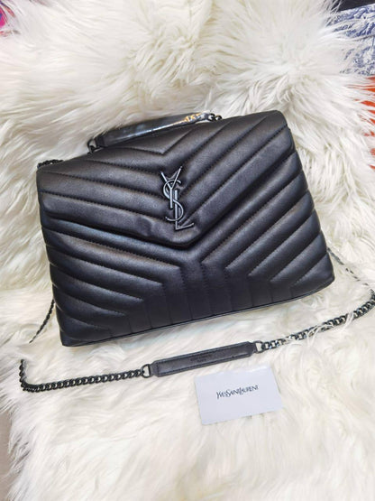 YSL / Guess / LV
Size: 45 ~ 25  cm

85 dhs🪙🌺
（YSL design with box 🎁）

Zain115
♥️♥️♥️
