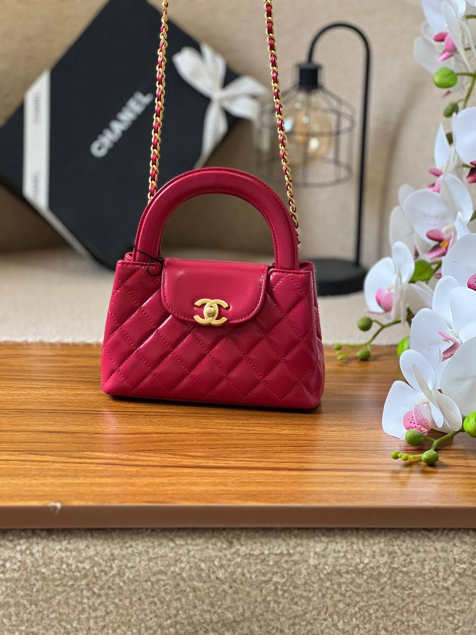 *CHANEL*
*19cm*
*Available Now*
For Price 👇 WTSP Text Zain 0568585901

Zain257
♥️♥️♥️