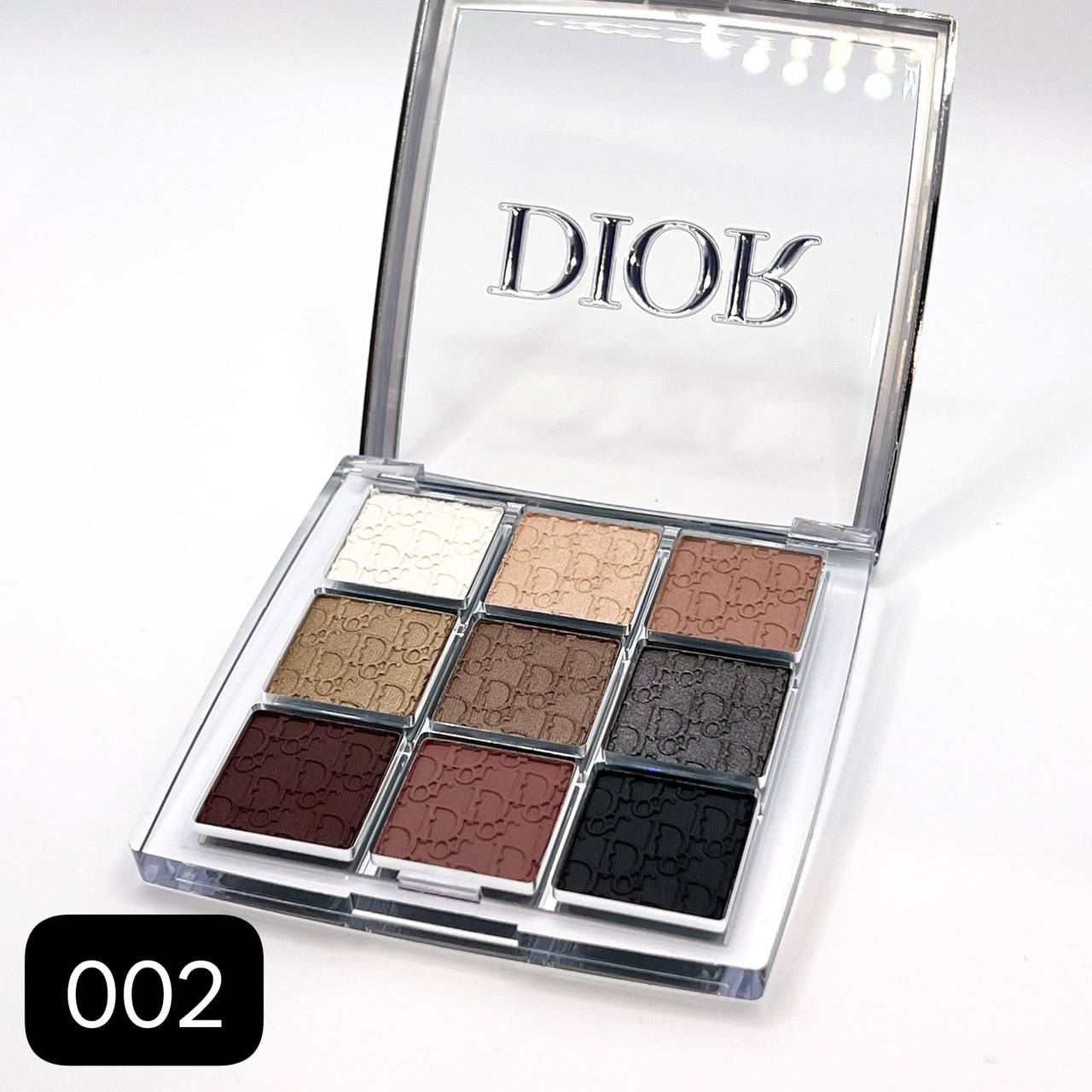 DIOR EYESHADOW 9IN1
35 dhs✅

Zain01
♥️♥️♥️