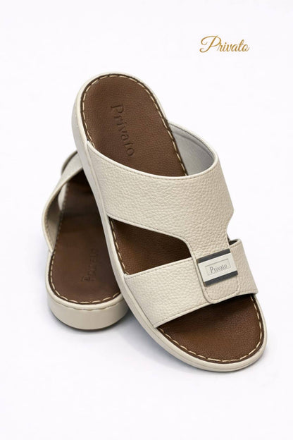 slippers for men good quality  
with box and paper bag size available (40to46) 6to12) 
150 dhs❣️

Zain59
♥️♥️♥️