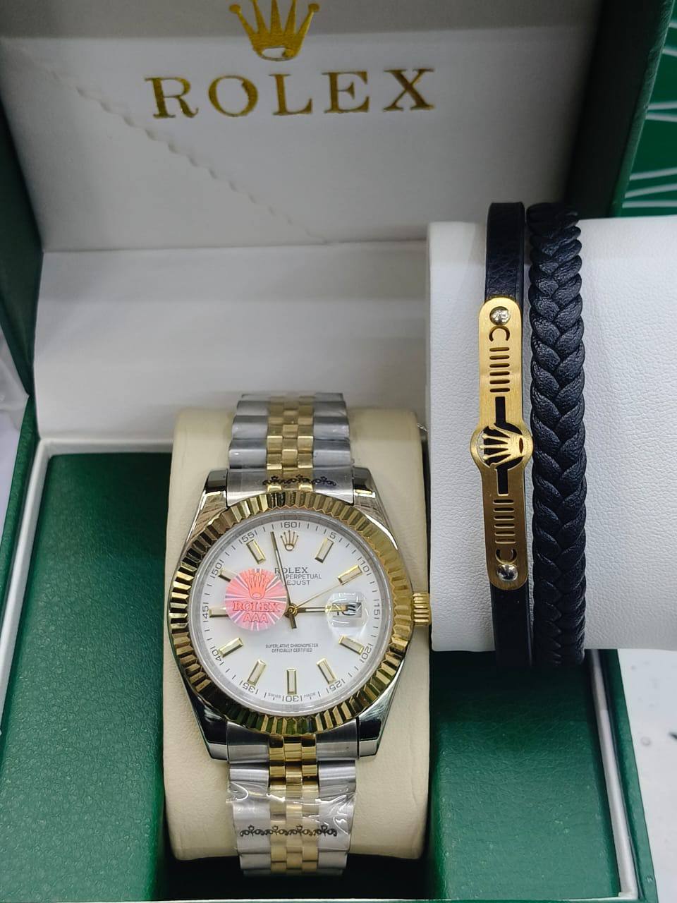 Rolex 
automatic for man 
230 dhs✅
with bracelet

Zain25
♥️♥️♥️
