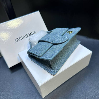 JACQUEMUS
 HIGH QUALITY 
MINI SIZE  

WITH BOX 
🎁🎁🎁

100 dhs✅

Zain295
♥️♥️♥️