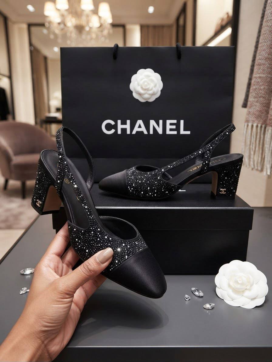 Chanel Lady heel

120 dhs🇦🇪🇦🇪🇦🇪

Size: 36-41 🥰
Withbox & Paper Bag

Zain40
♥️♥️♥️