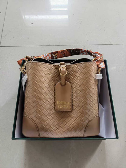 New Stock

with box🎁🎁🎁

110 dhs💓

Zain143
♥️♥️♥️