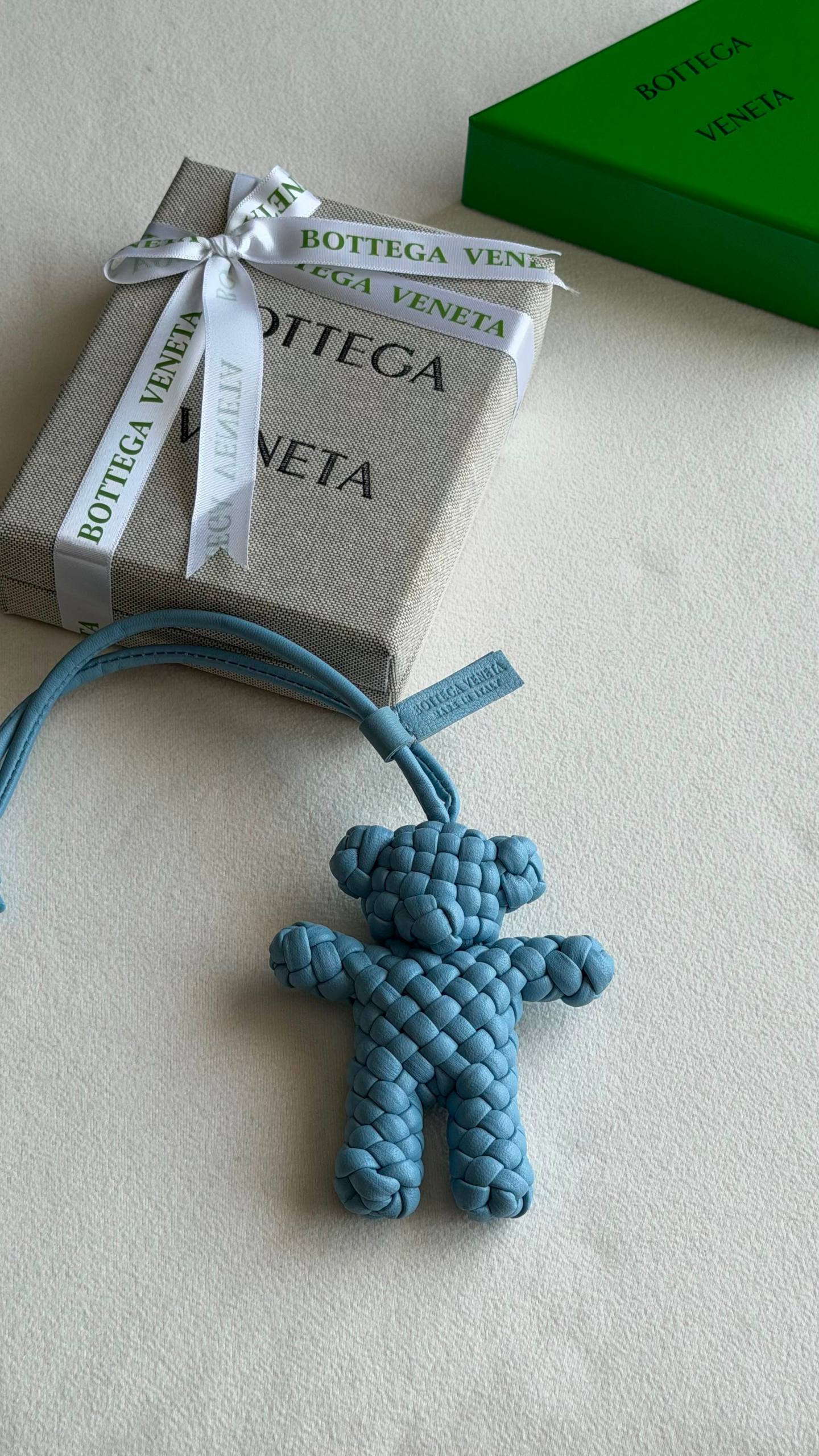 BOTTEGA VENETA CHARMS

*Super master quality*
*with complete packing*🎁

320 dhs✅

Zain280
♥️♥️♥️