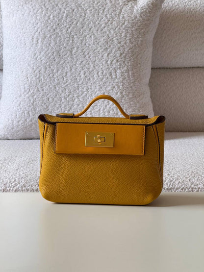 Hermes
23cm💥Master quality ✅with box📦
380 dhs🌺

Zain52
♥️♥️♥️
