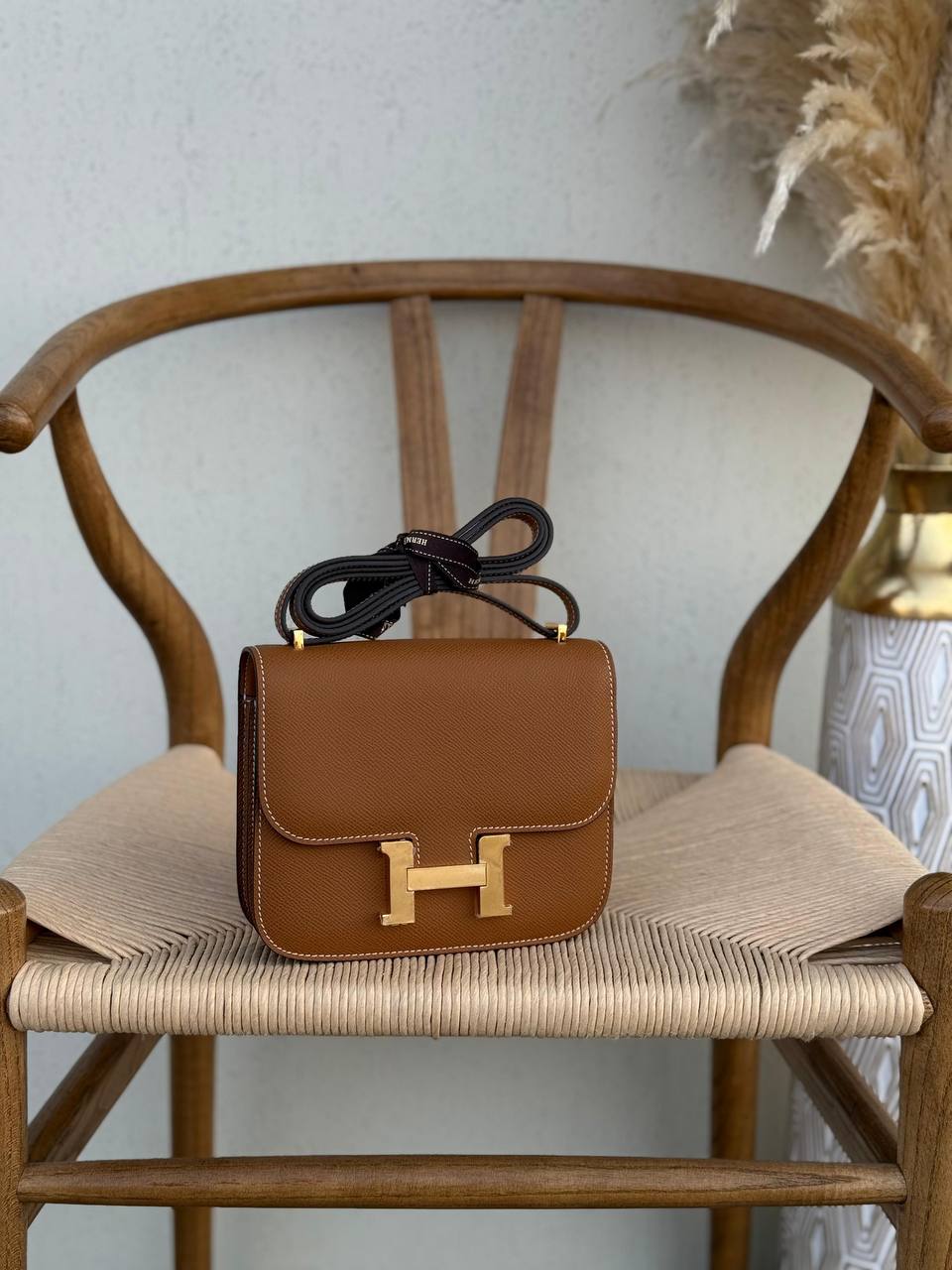 HERMES
18cm
340 dhs💓
Top quality 
With box🎁

Zain167
♥️♥️♥️