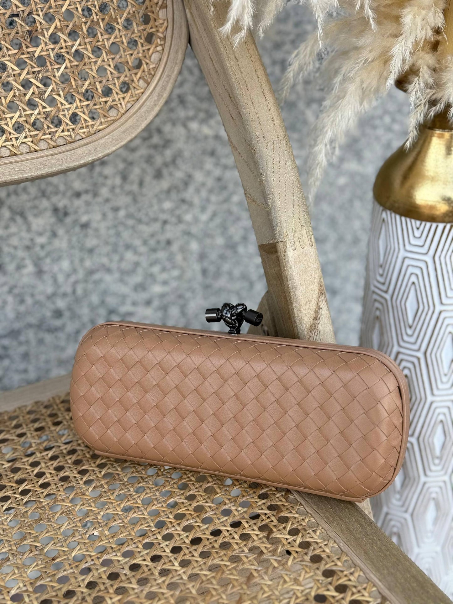 BOTTEGA VENETA
24cm
330 dhs🌺
Super Master Quality✨✨✨
With box🎁

Zain167
♥️♥️♥️