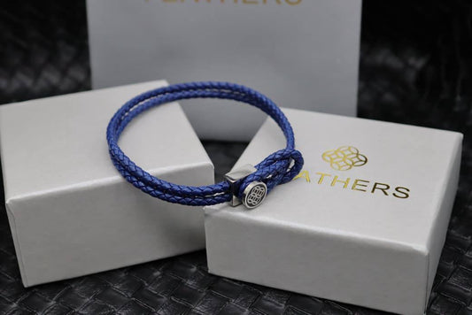 Bracelet 
55 dhs🪙🌨️
With box and Paper Bag
🎁🎁🎁

Zain33
♥️♥️♥️