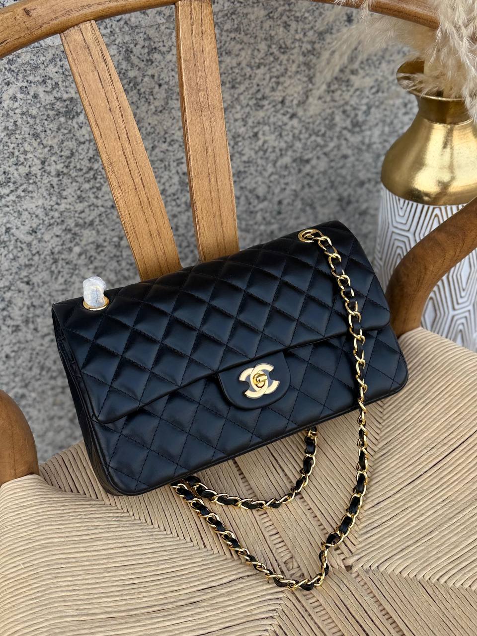 Available Again✨✨✨
CHANEL
25cm
350 dhs🪙🌨️
Top quality 
Full Packing🎁✨✨

Zain167
♥️♥️♥️