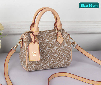 LV

Good quality 
with box 
110 dhs🇦🇪🇦🇪

Zain186
♥️♥️♥️