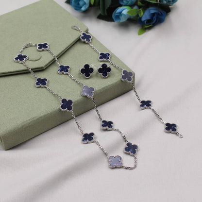 VCA SET 
10 flower necklaces 😍
5 flower bracelet❤️
One flower earring✨
One flower ring 💍 available size👇
6,7,8,9
With normal boxes 🗃️ 
280 dhs✅

With master box 📦 
350 dhs✅

Zain216
♥️♥️♥️