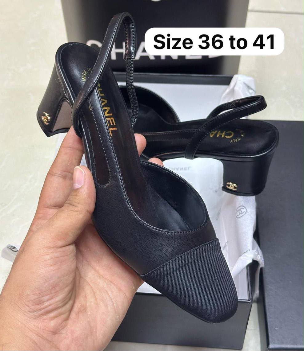Chanel 

Size 36 to 41

110 dhs🇦🇪🇦🇪

Zain146
♥️♥️♥️