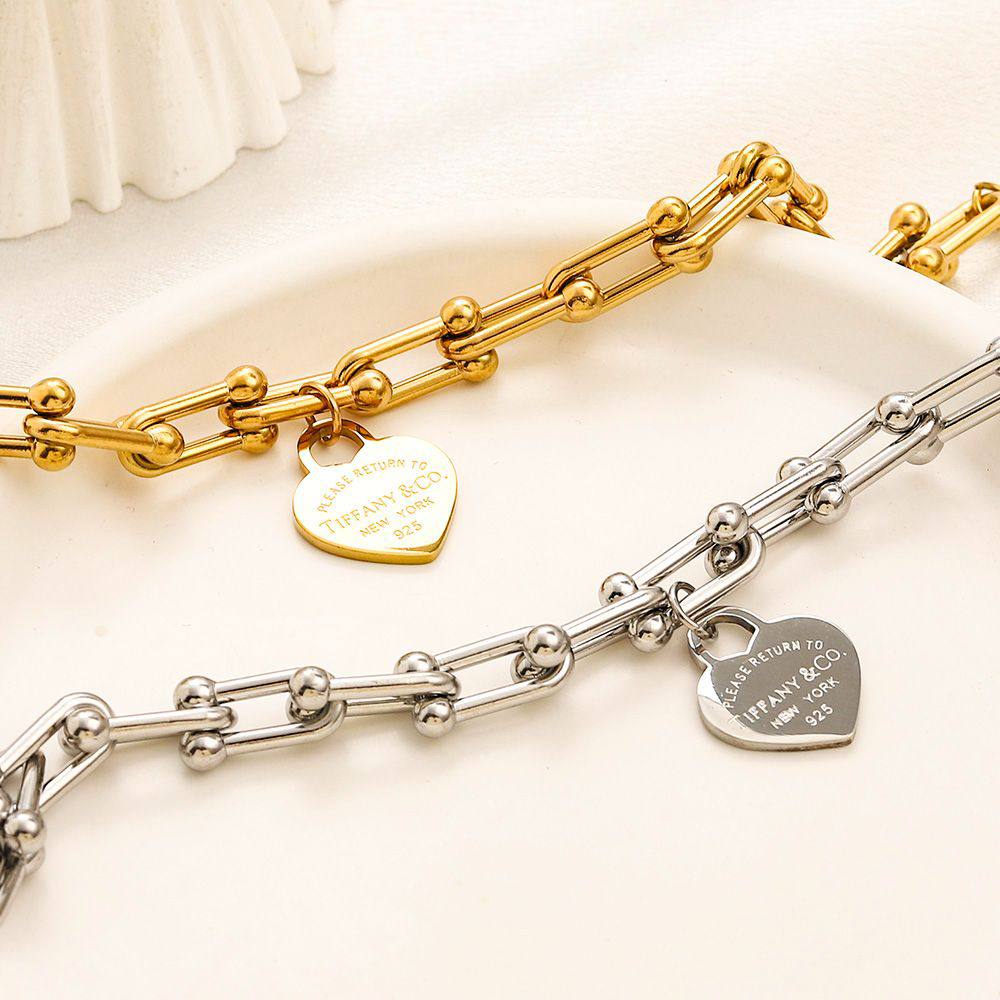 Special Price 👍👍👍
Tiffany Hot moving bracelet stainless steel non tarnish 
30 dhs🪙💚 / pc without box 
40 dhs🪙💚 / pc with tiffany box and paperbag

Zain243
♥️♥️♥️