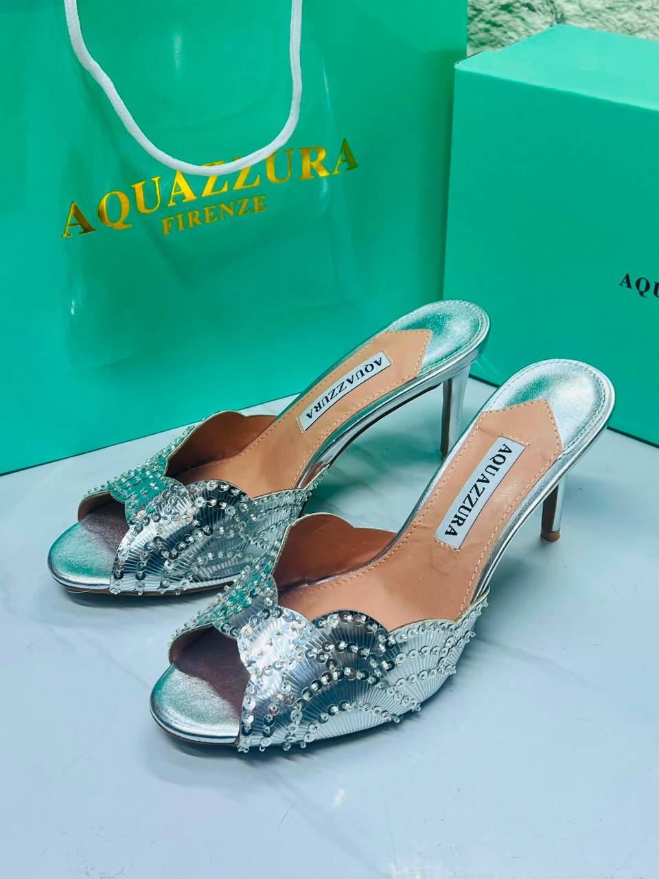 AQUAZZURA 9CM
HIGH QUALITY 💯
Size 36-37-38-39-40-41

130 dhs🇦🇪🇦🇪

Zain21
♥️♥️♥️