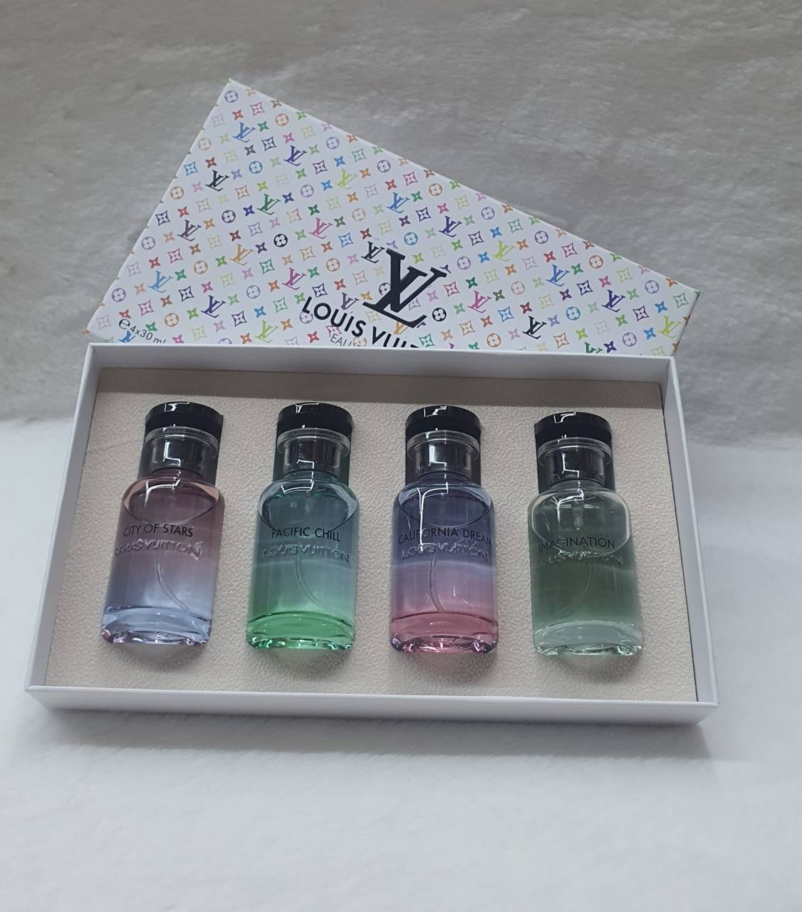Perfume Boxes

60 dhs✅

Zain64
♥️♥️♥️