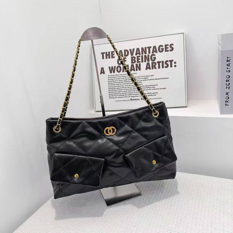 Chanel
100 dhs🗽
big SIZE

Zain35
♥️♥️♥️