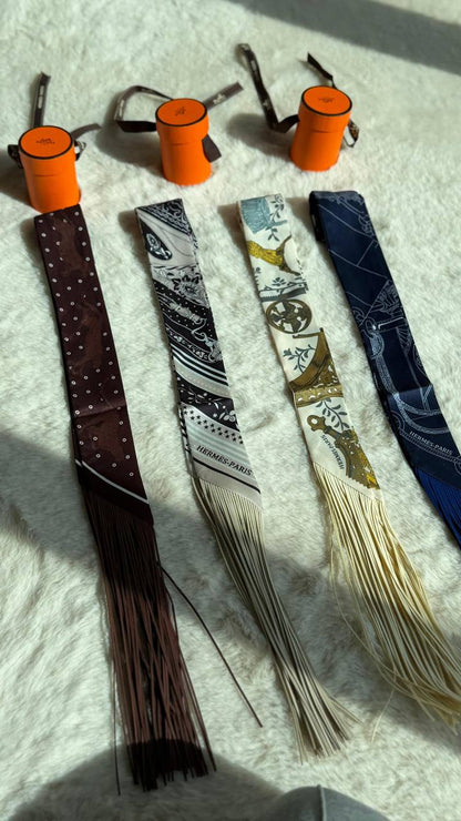 Hermes 🐎🧡

*Twilly Scarf* 
*With orginal packing*  🎁
230 dhs🌺
*VIP QUALITY*

Zain280
♥️♥️♥️