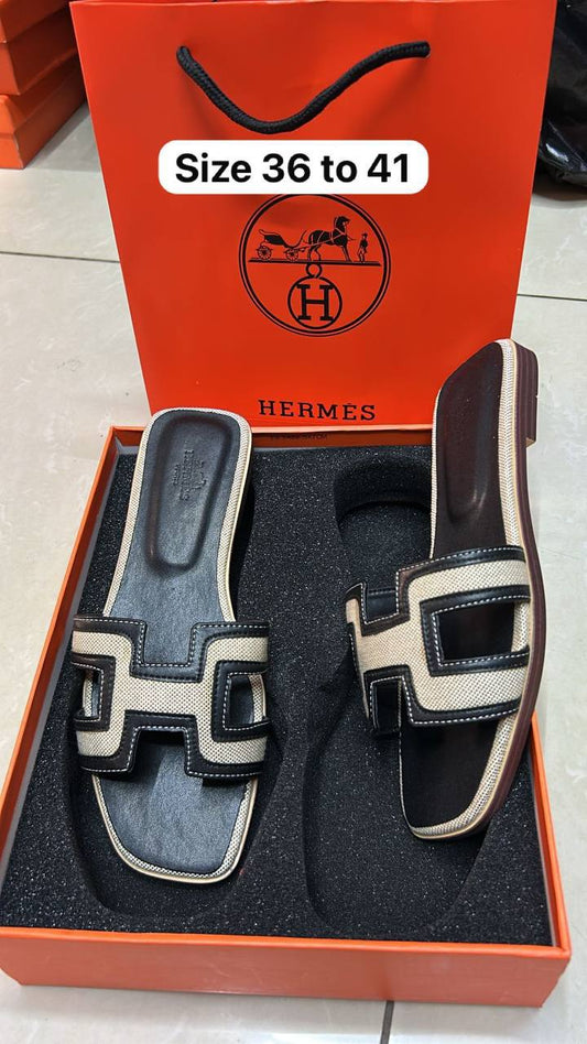 Hermes 

Size 36 to 41 

90 dhs💓

Zain146
♥️♥️♥️