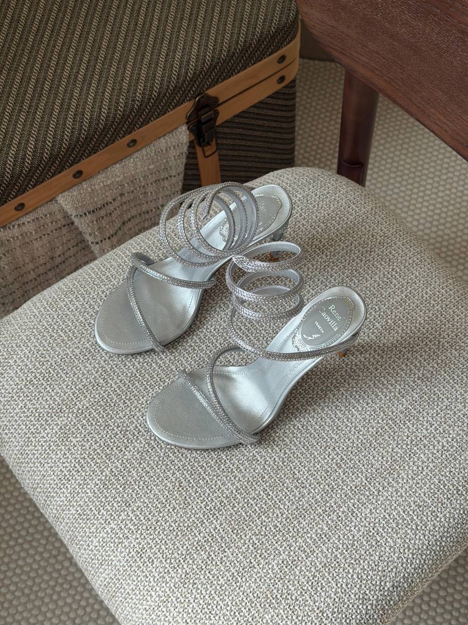 RENE CAOVILLA
Size: 36 to 41
Super master quality 
500 dhs🇦🇪

Zain198
♥️♥️♥️