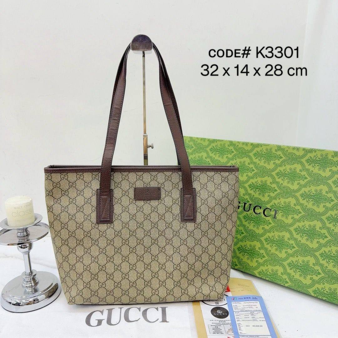 GUCCI sᴜᴘʀᴇᴍᴇ GG
ᴛᴏᴛᴇʙᴀɢ ᴄᴀɴᴠᴀs 
ᴢɪᴘᴘᴇʀ ᴛʏᴘᴇ
sɪᴢᴇ: 32 cm
ᴡɪᴛʜ BOX
🎁🎁🎁

75 dhs🗽

Zain31
♥️♥️♥️