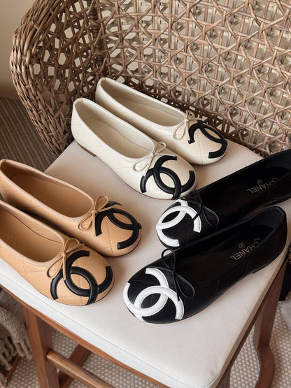 CHANEL 🤍
🤩Available new 😍😍
Size: 36 to 41
Super master quality
450 dhs✅

Zain198
♥️♥️♥️