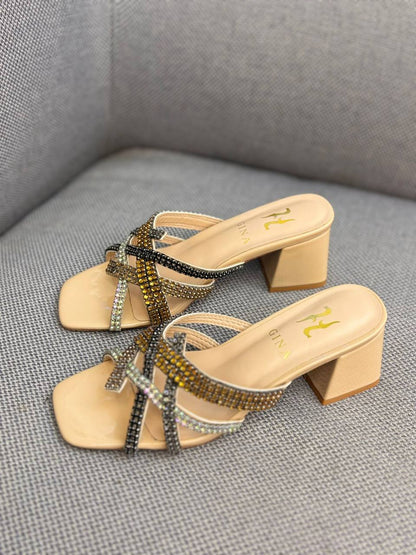 Gina 
110 dhs✅
Size 36-42

Zain55
♥️♥️♥️