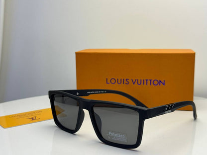 Dior
Gucci 
Miumiu
Celine
65 dhs🇦🇪🇦🇪

Good quality 
Zain182
♥️♥️♥️