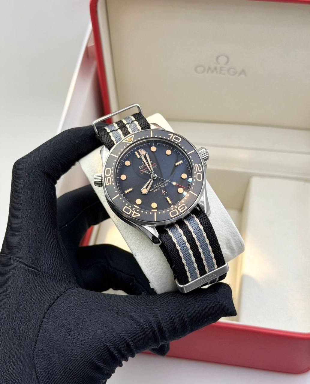 Omega
280 dhs✅
Automatic

Zain85
♥️♥️♥️