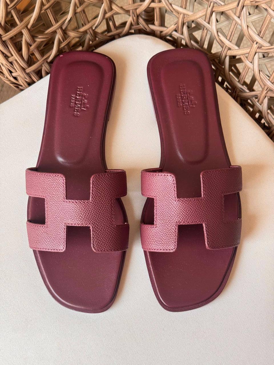 HERMES
✨ Collection
👠 36–41
💎 Premium Quality
🔥 Super Master
450 dhs🇦🇪🇦🇪

Zain198
♥️♥️♥️