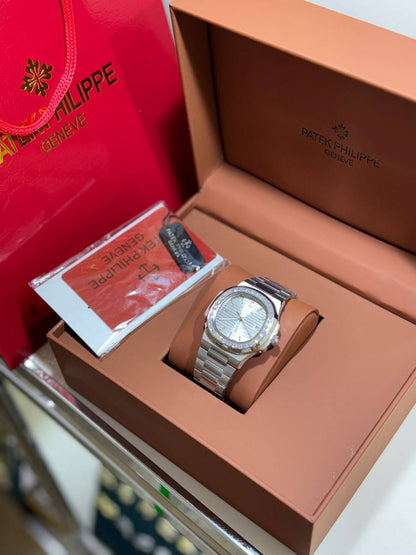 PETEK PHILIPPE
_*MEN *_
_MASTER QUALITY_

370 dhs✅
___ With box🎁

Zain108
♥️♥️♥️