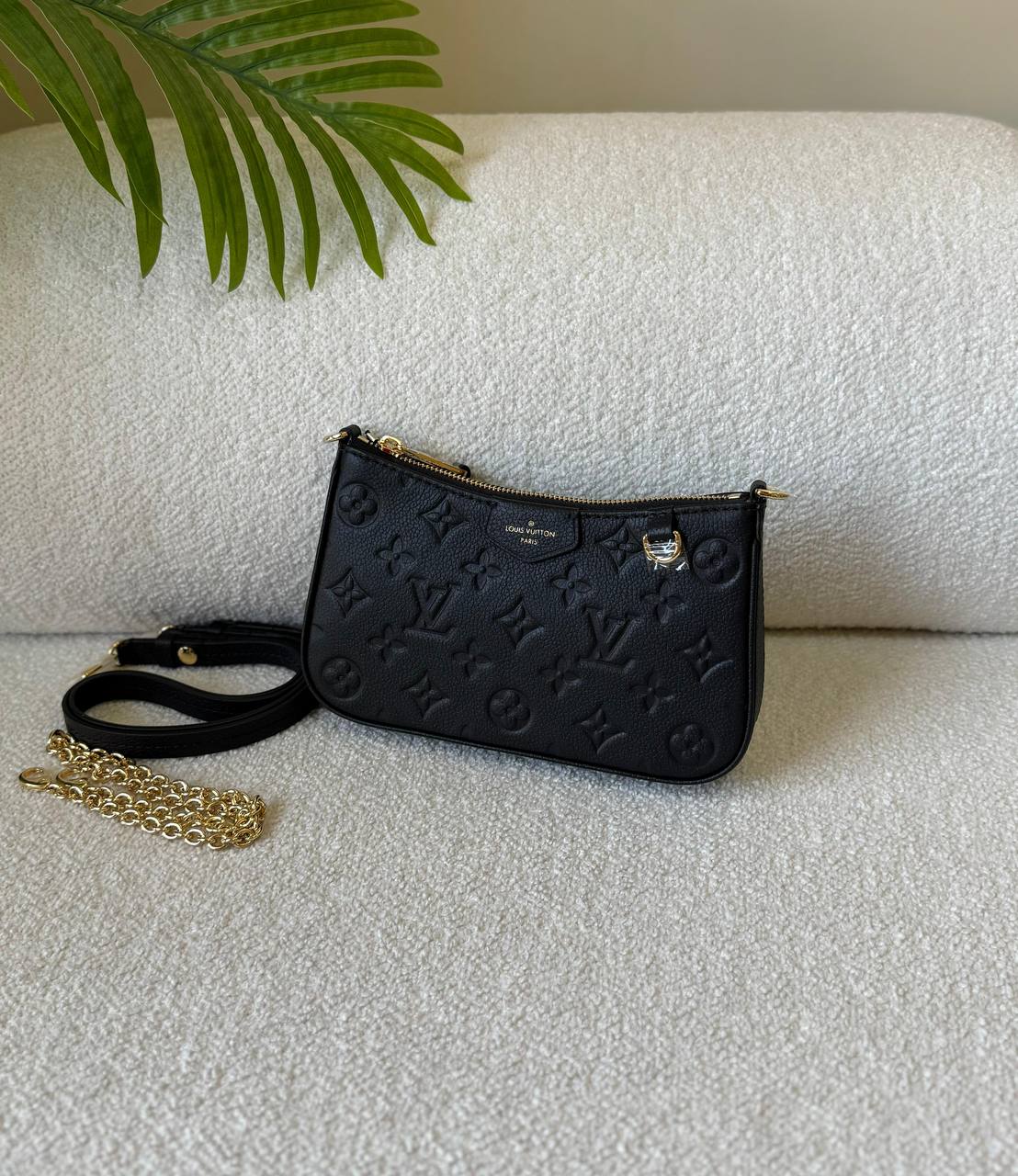 🌿💗*Louis Vuitton*😍🍃
            🌿🍁🍃
     💕Available now 💫
For Price 👇 WTSP Text Zain 0568585901

Zain246
♥️♥️♥️