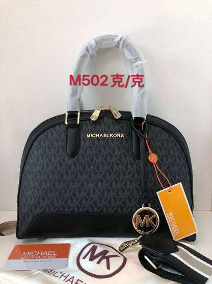 MK
High quality
95 dhs🪙🌨️

Zain50
♥️♥️♥️