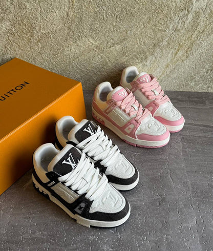 LV
SuperMaster Quality 💯
550 dhs🇦🇪🇦🇪
Size: 36-41💥

Zain171
♥️♥️♥️