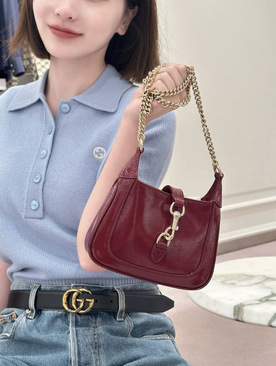 GUCCI 
COPY ONE 
OFFER  
WITH  DOUBLE BOX 
🎁🎁🎁

150 dhs🪙💕

Zain39
♥️♥️♥️