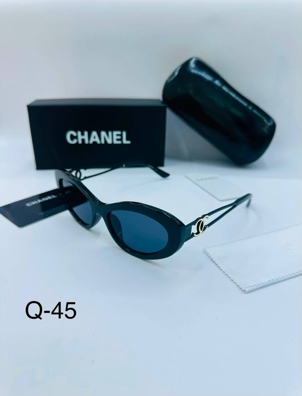 Sunglasses 🕶️*
New stock 💥
good quality 💯
Copy one 1️⃣ 
With master box 🗃️ 
50 dhs💛

Zain216
♥️♥️♥️