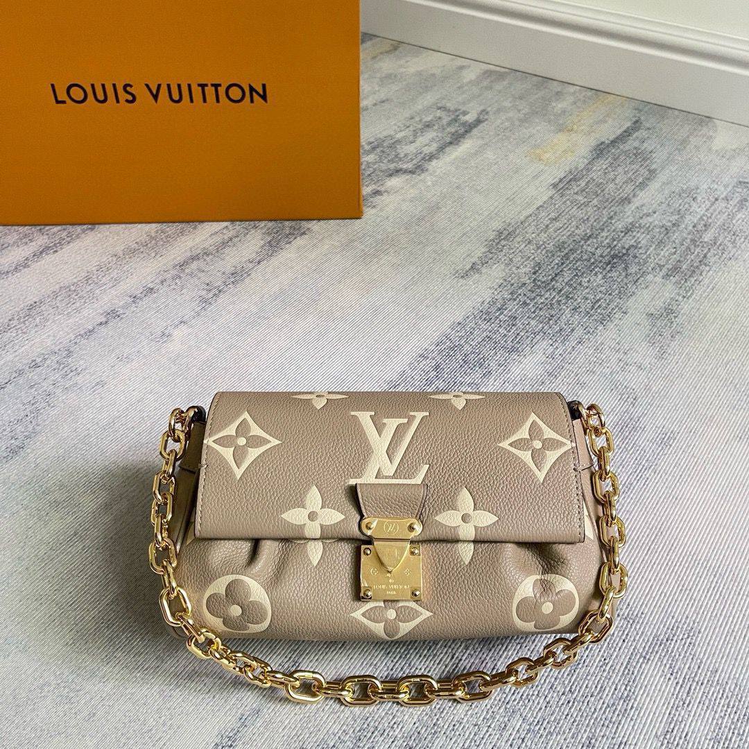 Chanel - LV 
Master ++++
For Price 👇 WTSP Text Zain 0568585901

Zain192
♥️♥️♥️