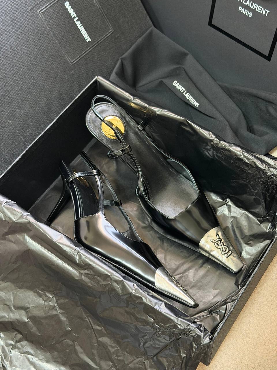 YSL
𝑽𝑰𝑷 𝑸𝒖𝒂𝒍𝒊𝒕𝒚
𝑺𝒊𝒛𝒆 36 𝒕𝒐 41 
450 dhs✅

Zain81
♥️♥️♥️