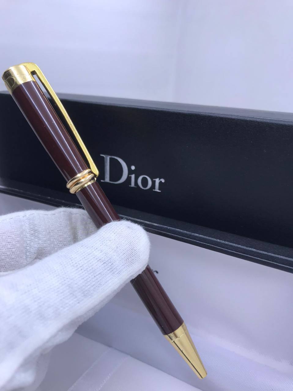 Dior Pen
55 dhs✅

Zain182
♥️♥️♥️