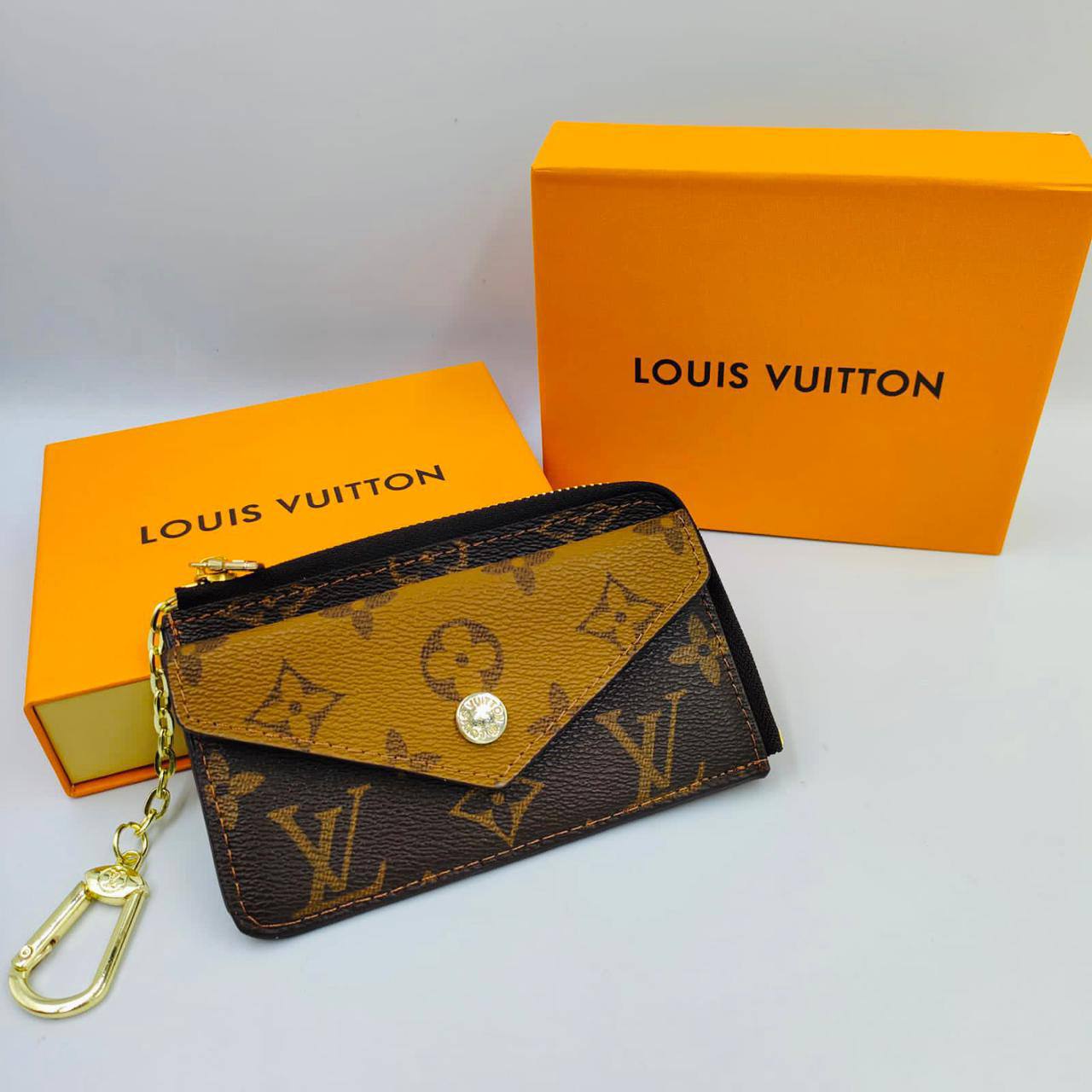LV
Wallets
40 dhs🪙🌨️

Zain40
♥️♥️♥️