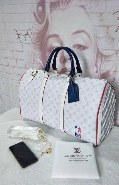LV 
Travel Bags
140 dhs✅ Glossy
130 dhs✅ Normal

Zain137
♥️♥️♥️