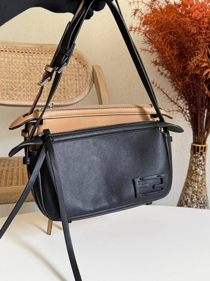 FENDI
25cm
300 dhs❤️
35cm
310 dhs❤️
Top quality 
With box🎁

Zain167
♥️♥️♥️