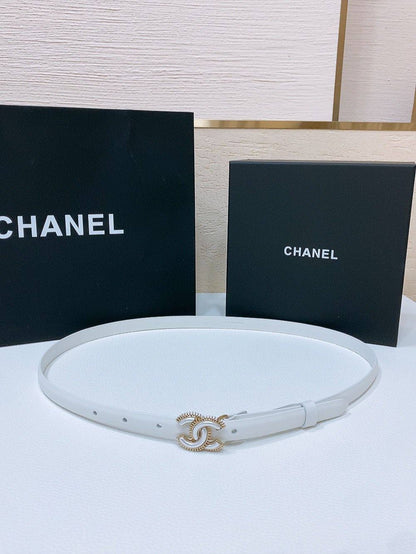 Chanel

Available again

280 dhs🇦🇪🇦🇪

Zain164
♥️♥️♥️