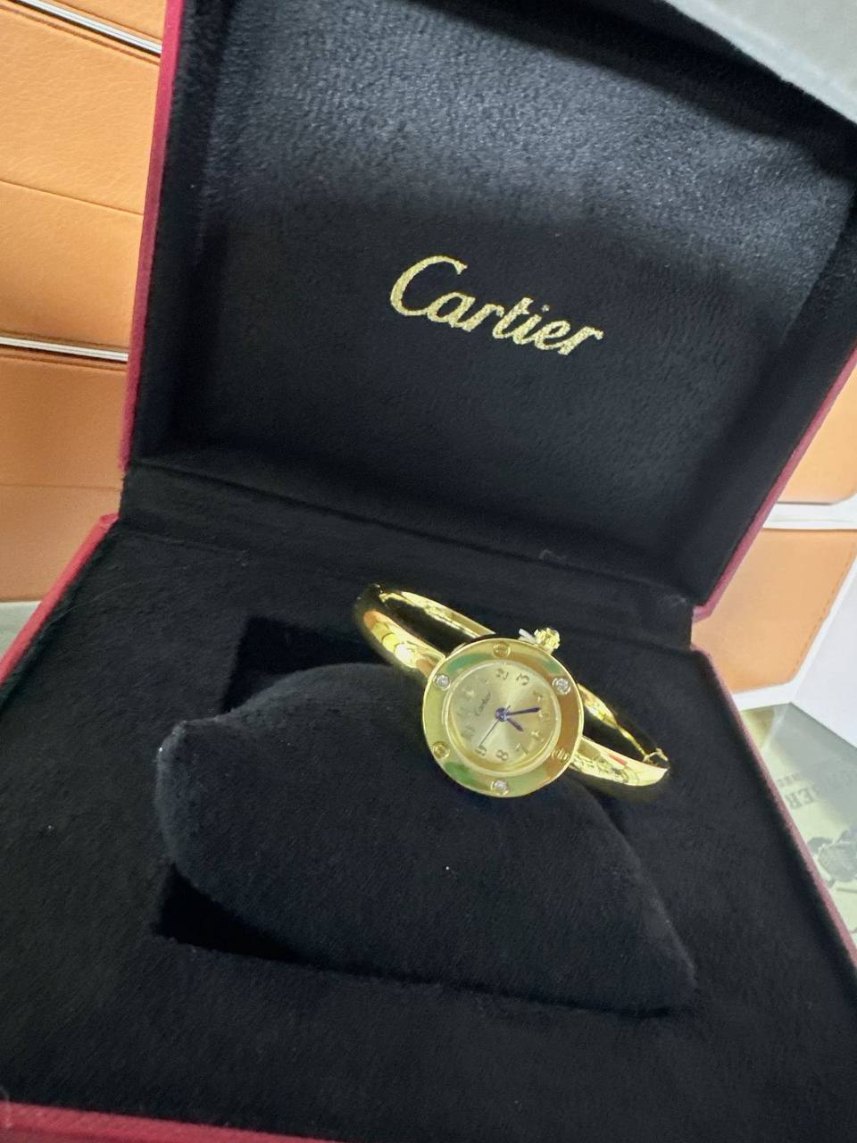 Cartier
60 dhs✅

Zain45
♥️♥️♥️